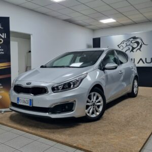 KIA CEED 1.6 CRDi 110 CV 5p. COOL NEOPATENTATI